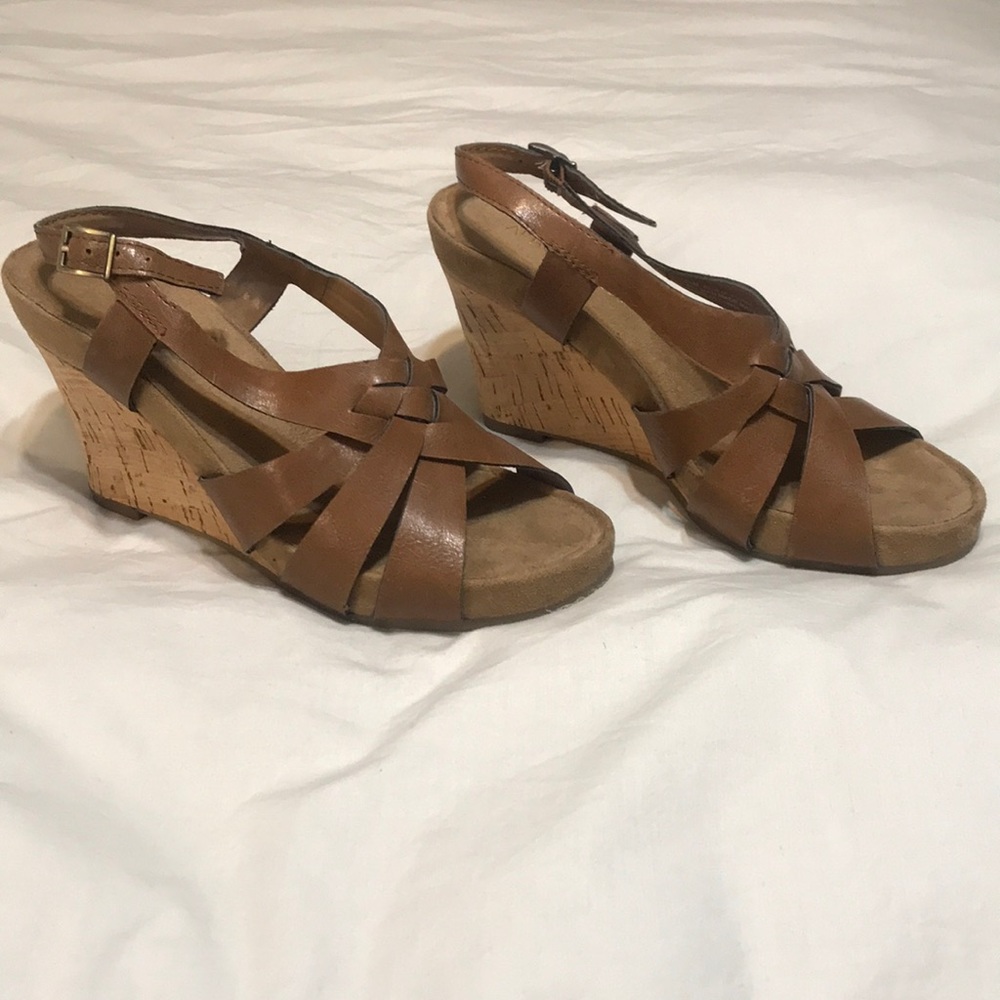 Aerosoles heeled sandals
